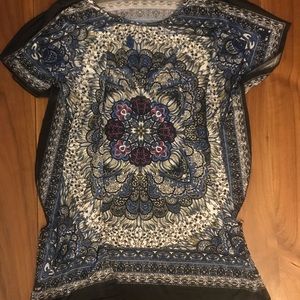 Butterfly sleeves top